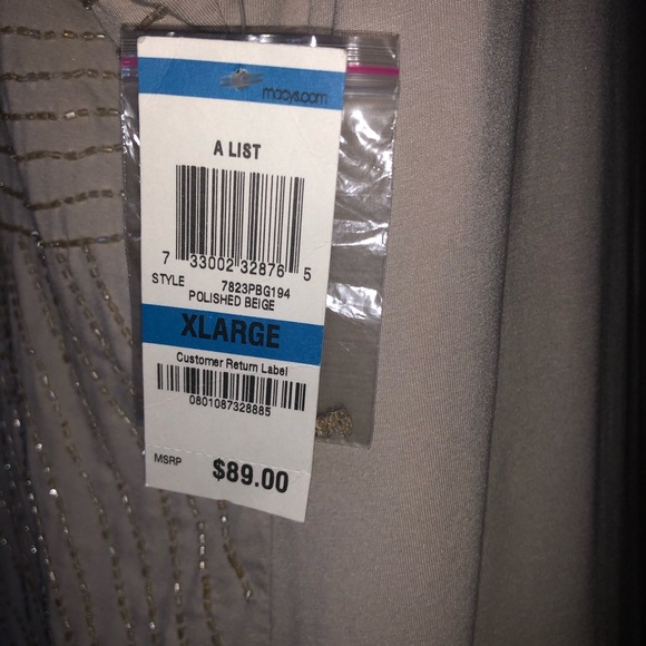 Sequin Detailed Dress - Picture 9 of 10